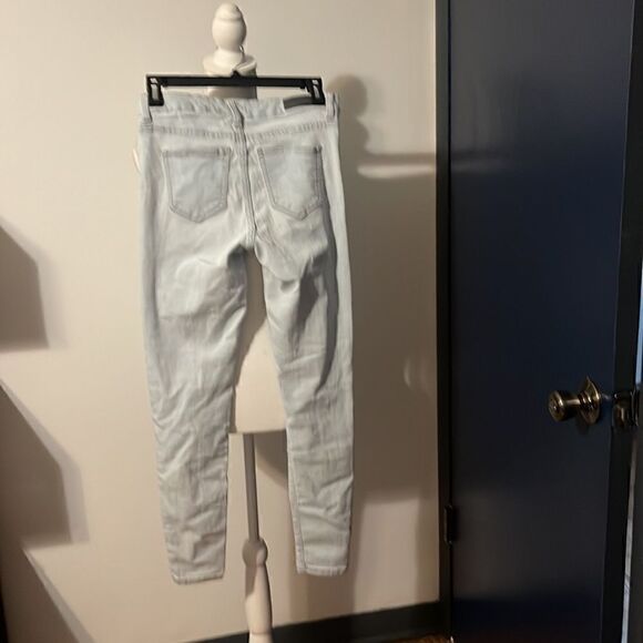 Crave Fame light wash skinny Jean. - Picture 3 of 3